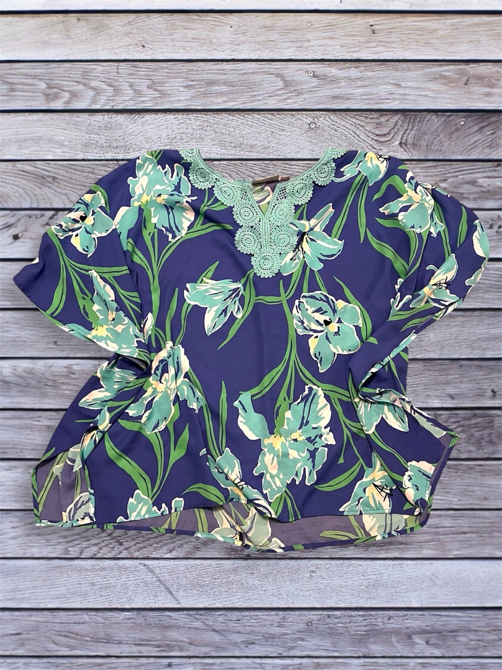 Quacker Factory Blue Floral V-Neck Blouse with teal Lace Trim